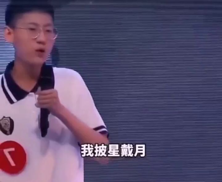 听完衡水中学的励志演讲,我赶紧删掉了手机里的《王者荣耀》截图