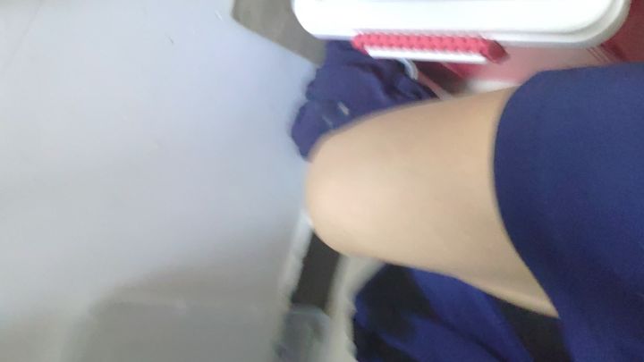 小时候的玩具枪。截图