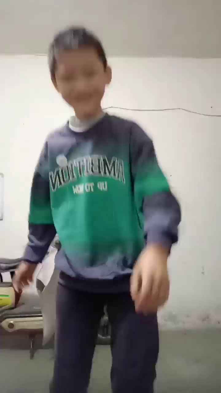 蔡徐坤鸡你太美。截图
