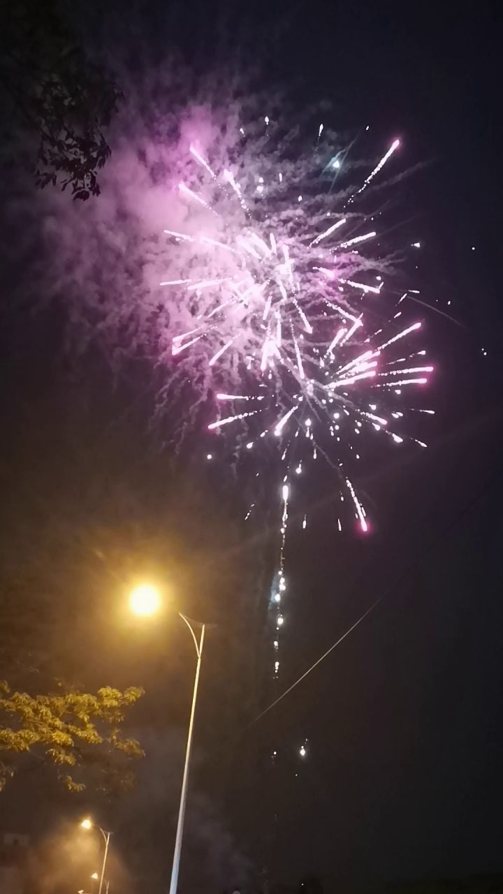 烟花庆祝周年庆～截图