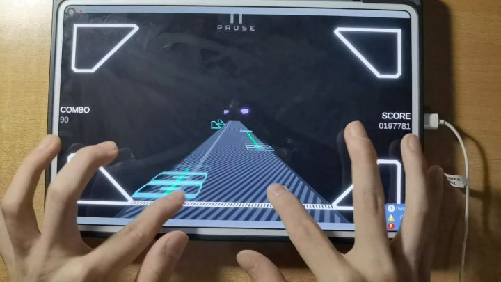 Rainbow Dance 谱面试玩截图
