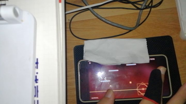 marenol单手fc截图