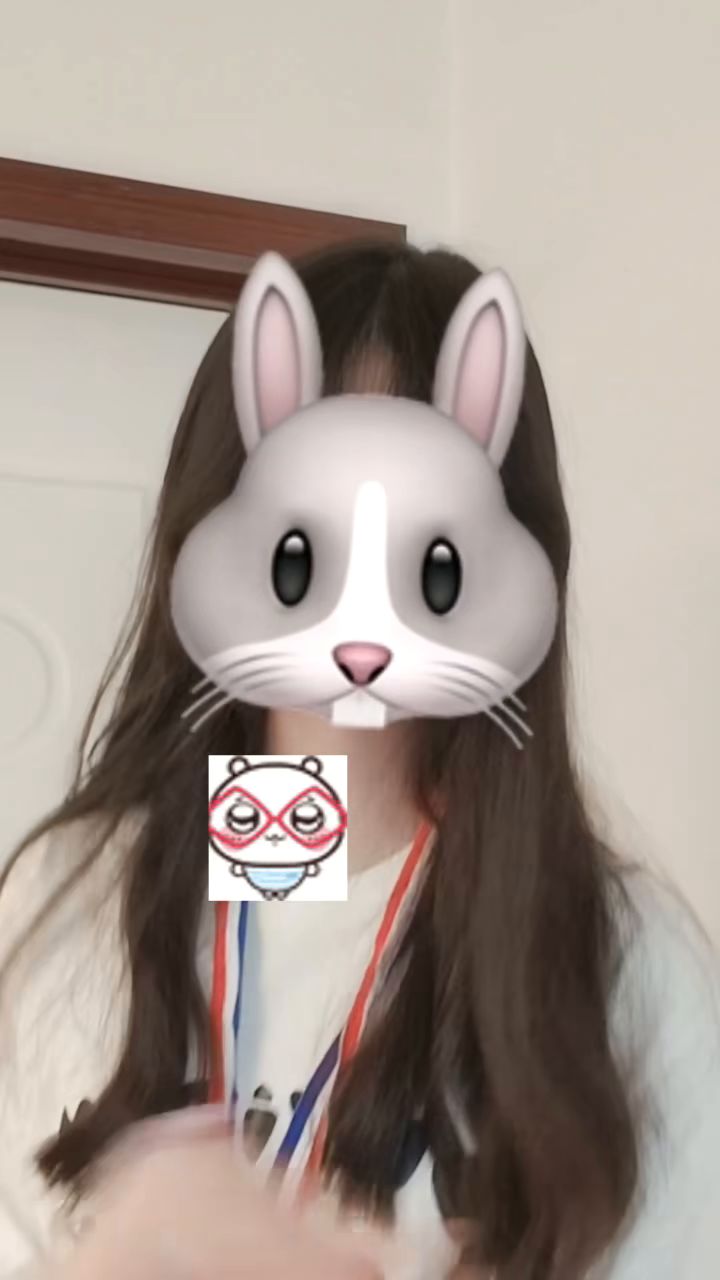 我不萌吗?Look in my eyes截图