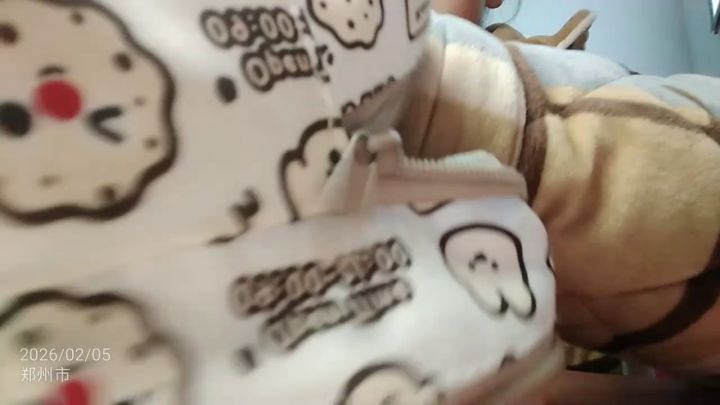 乖，今天不玩泥，先整理笔袋截图